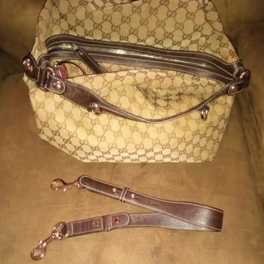 GUCCI VINTAGE OVERSIZED PURSE